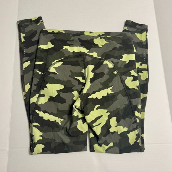 Lululemon Athletica Camouflage Performance Leggings Green Black - Picture 6 of 7